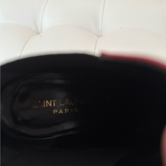 YSL Yves Saint Laurent Elegant Red Ankle Boots. Paris. Leather.
Size 6 - 6.5 - Picture 15 of 15